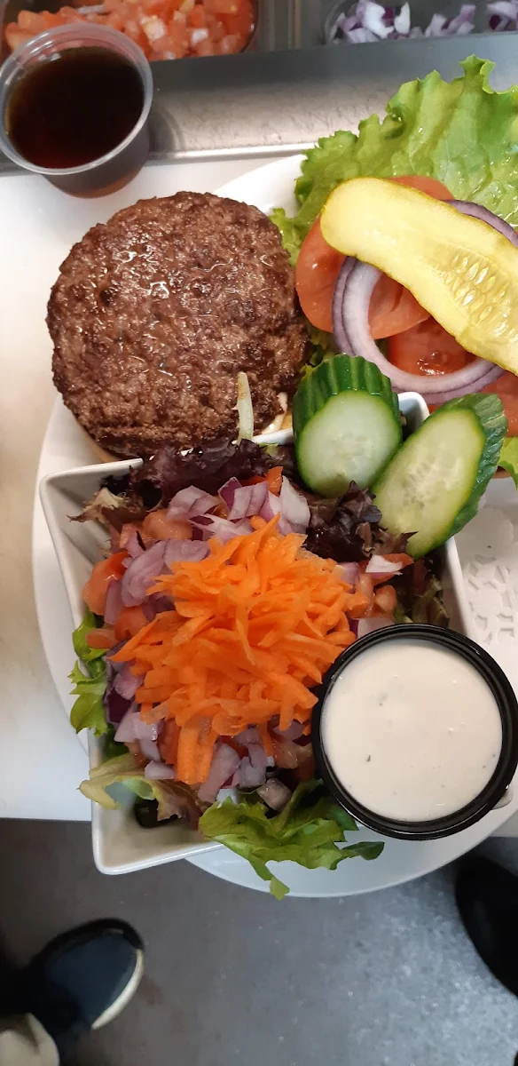 Food & drink, The Office Pub & Grill