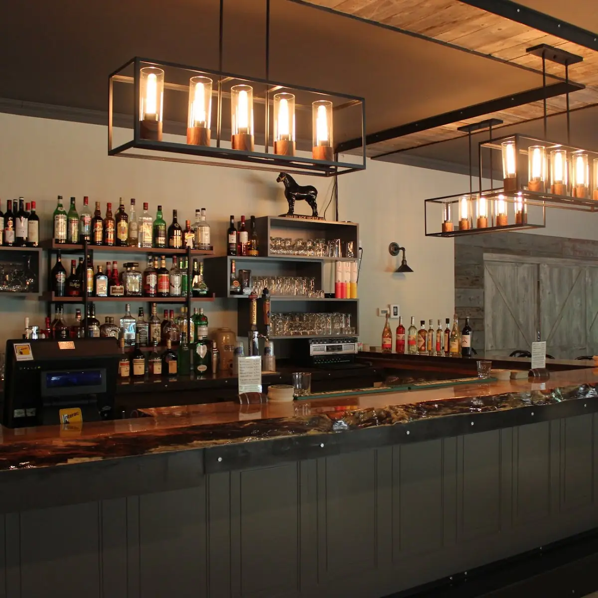 Vibe, Érabliere L'Hermine Boutique & Bistro d'la Cabane