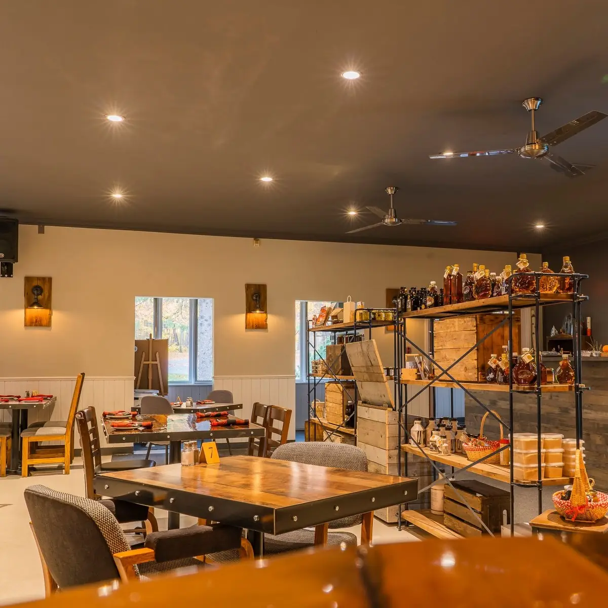 Vibe, Érabliere L'Hermine Boutique & Bistro d'la Cabane