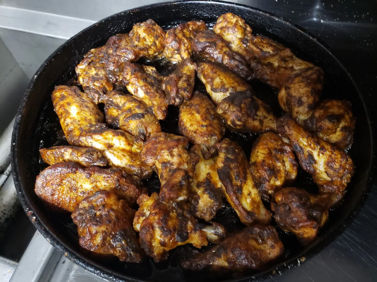 Food & drink, Wing Machine