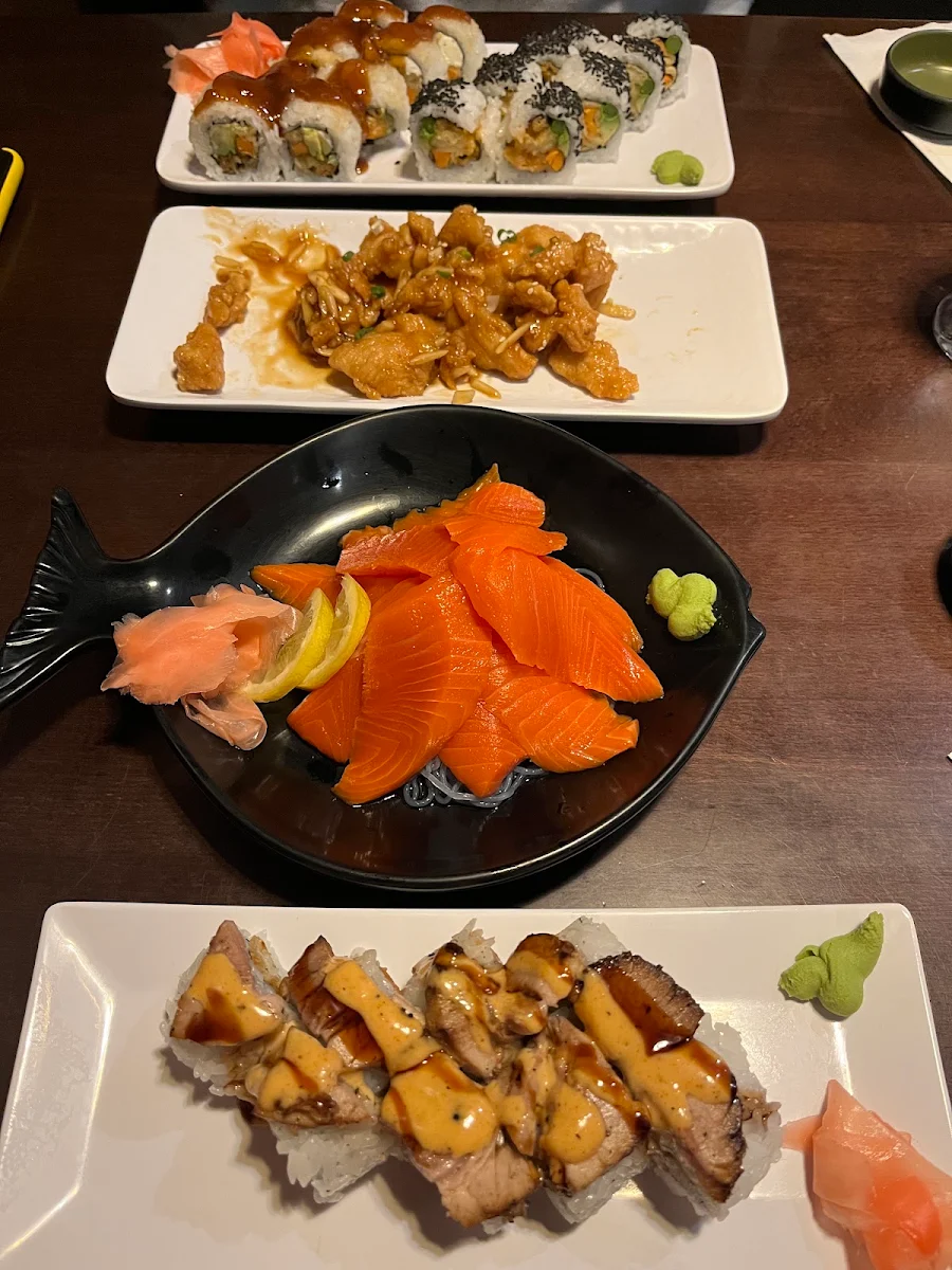 Food & drink, Blue Water Sushi