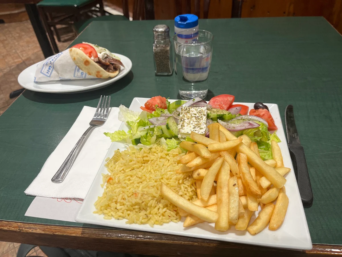 Food & drink, VILLAGE GREC SOUVLAKI
