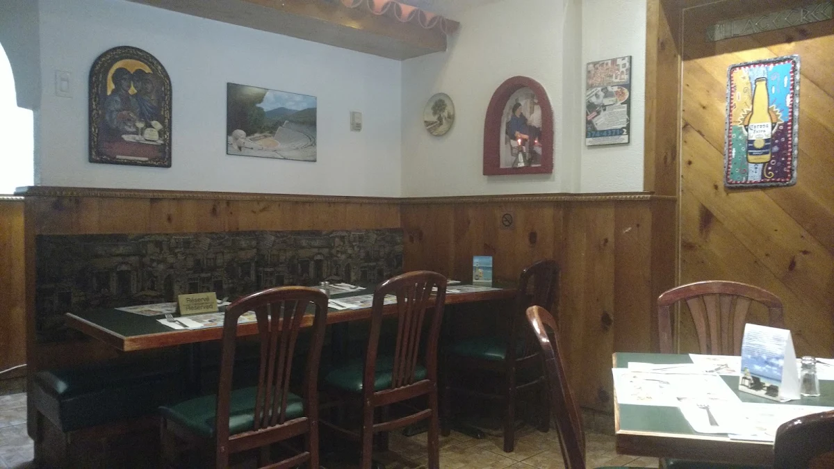 Vibe, VILLAGE GREC SOUVLAKI