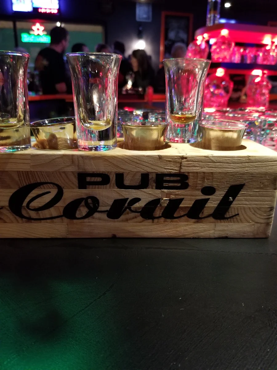 Food & drink, Pub Le Corail