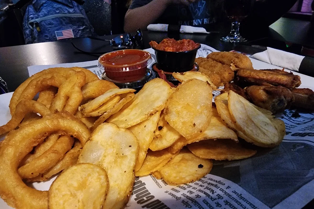 Food & drink, Pub Le Corail