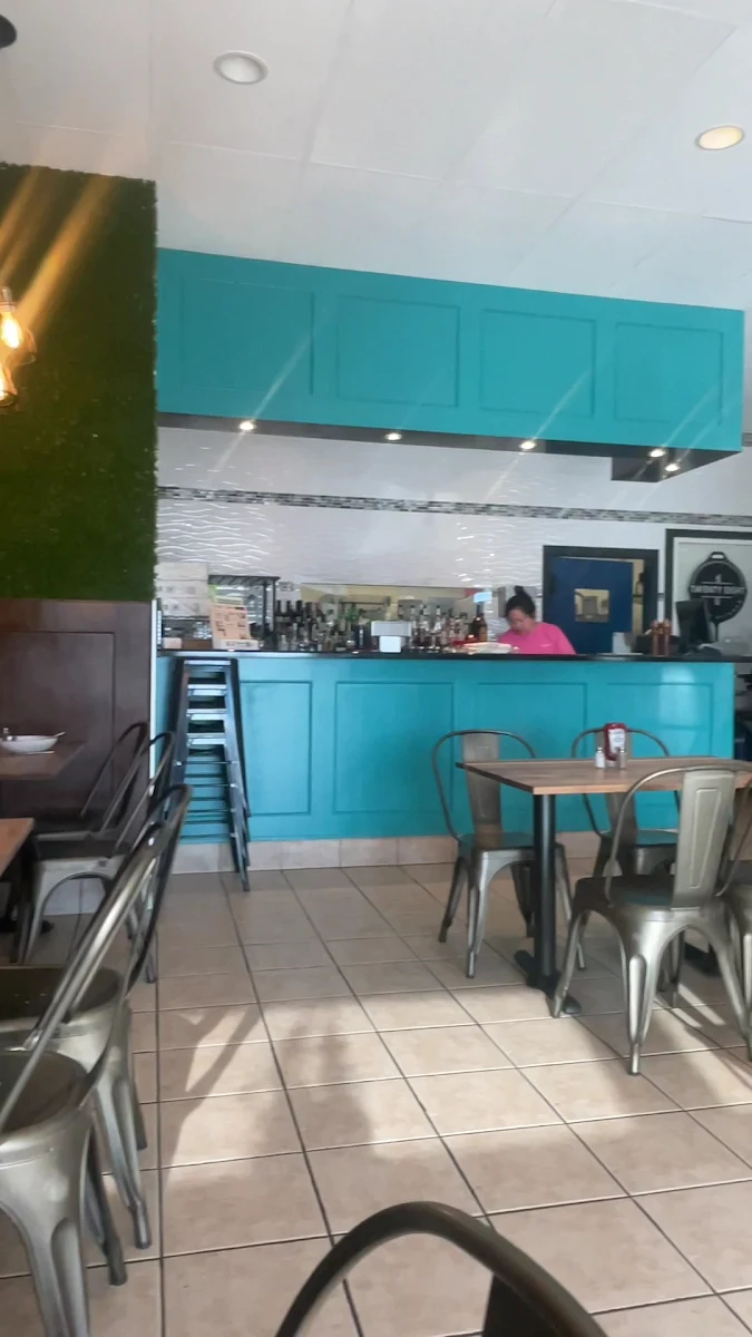 Vibe, Twenty Eight Urban Kitchen