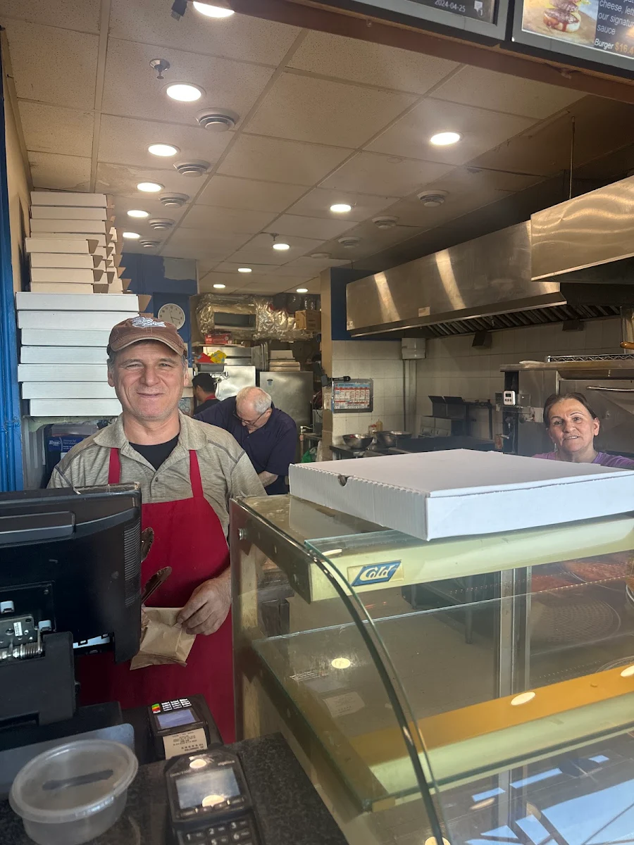 Vibe, Kouzina Pizza