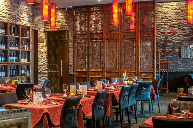 Vibe, Cynthia's Chinese Restaurant - Oakville