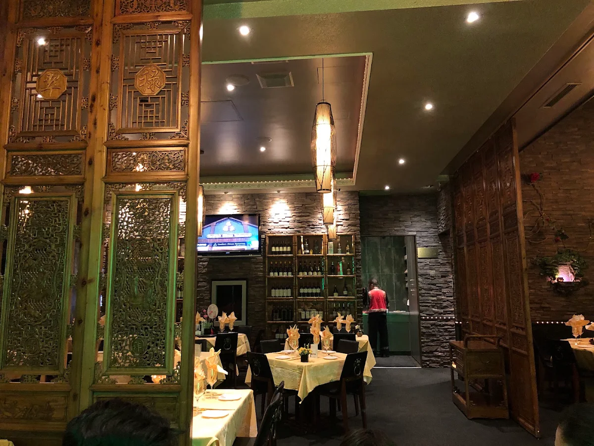 Vibe, Cynthia's Chinese Restaurant - Oakville
