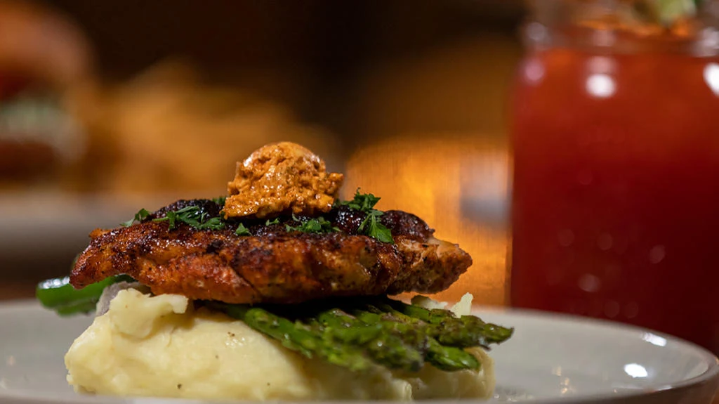 Food & drink, State & Main