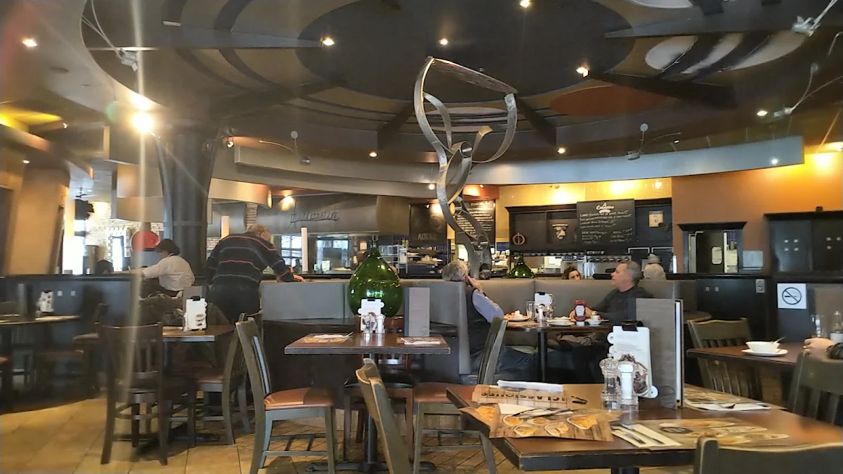 Vibe, Rôtisserie St-Hubert