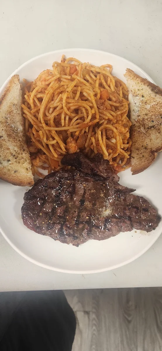 Food & drink, Chill and Grill Family Restaurant