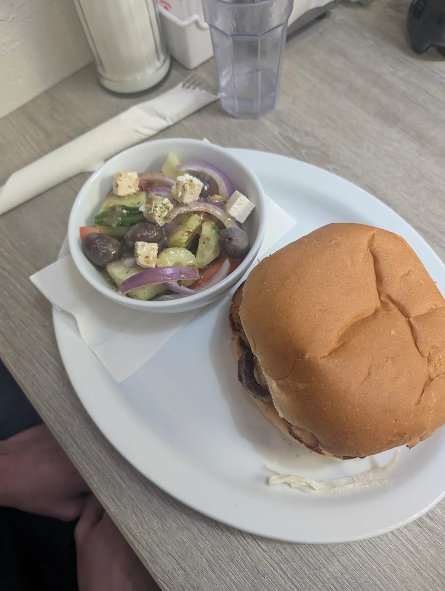 Food & drink, Chill and Grill Family Restaurant