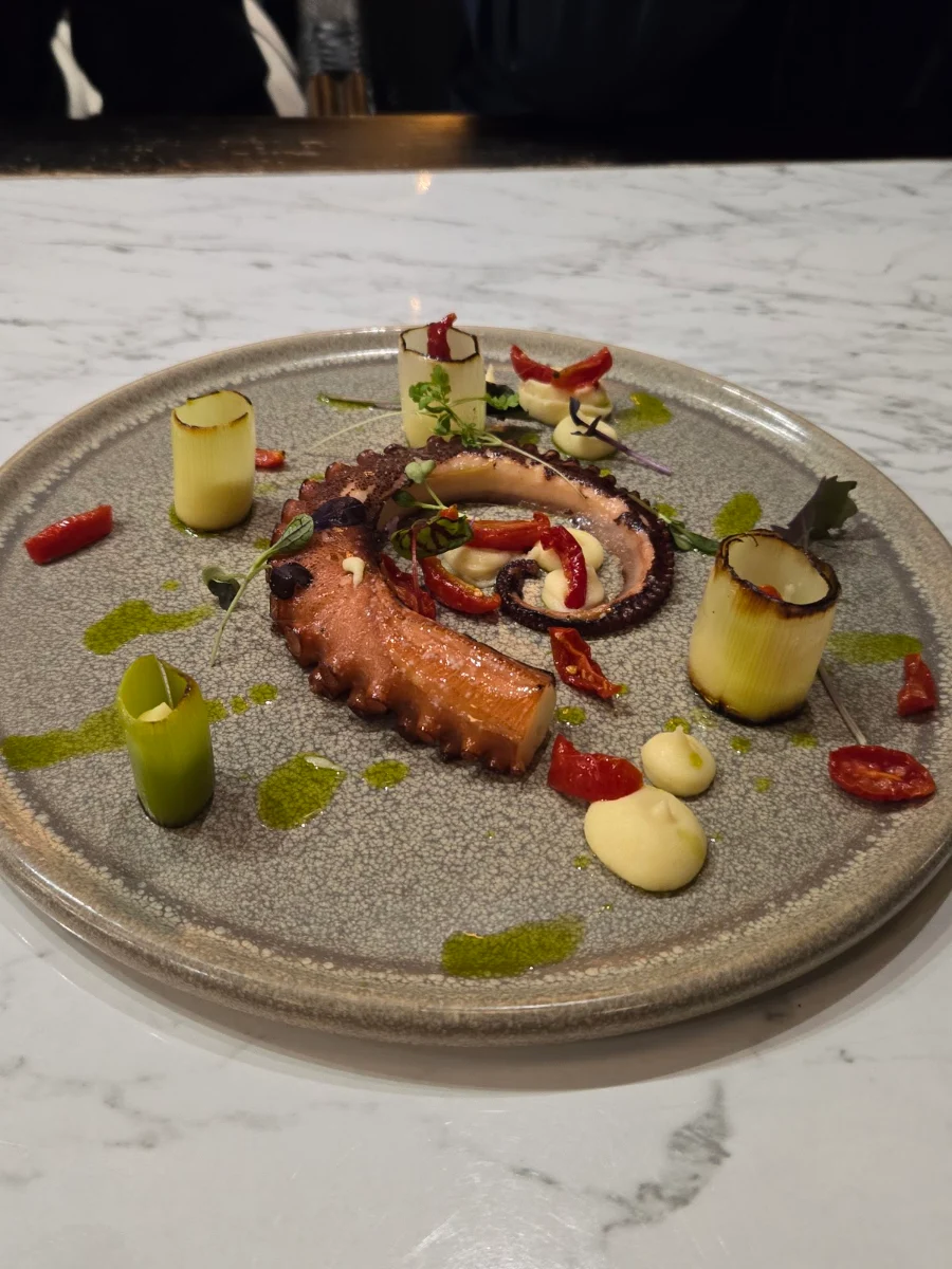 Food & drink, Ristorante Tartufo