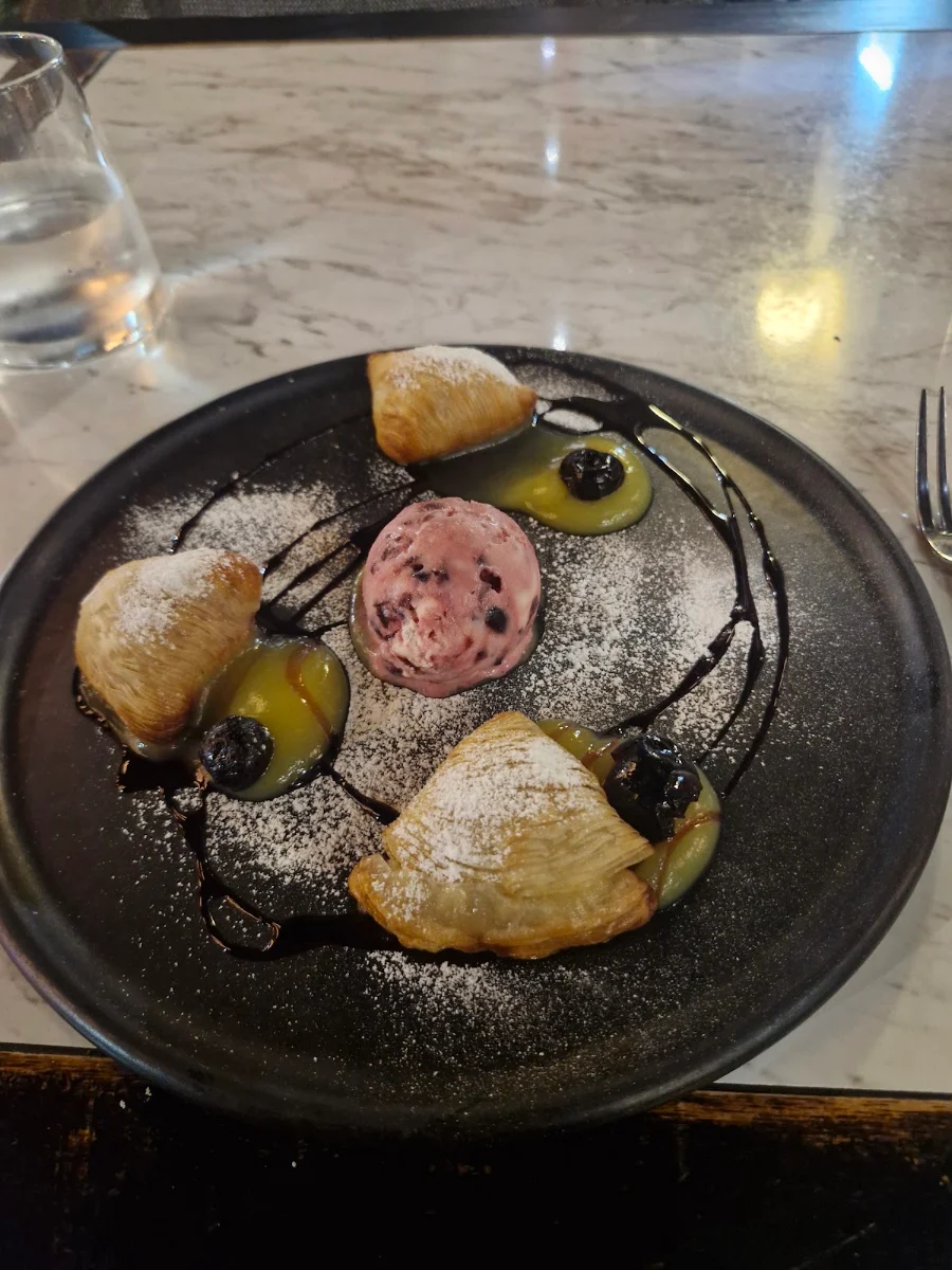 Food & drink, Ristorante Tartufo