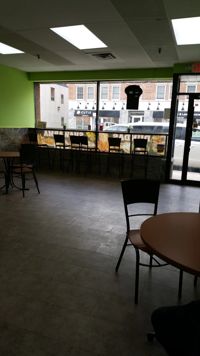 Vibe, Dundas Shawarma & Grill