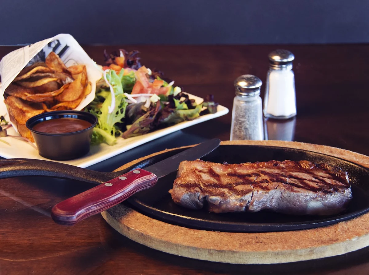 Food & drink, Au Pavillon Noir