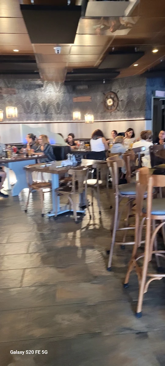 Vibe, Au Pavillon Noir