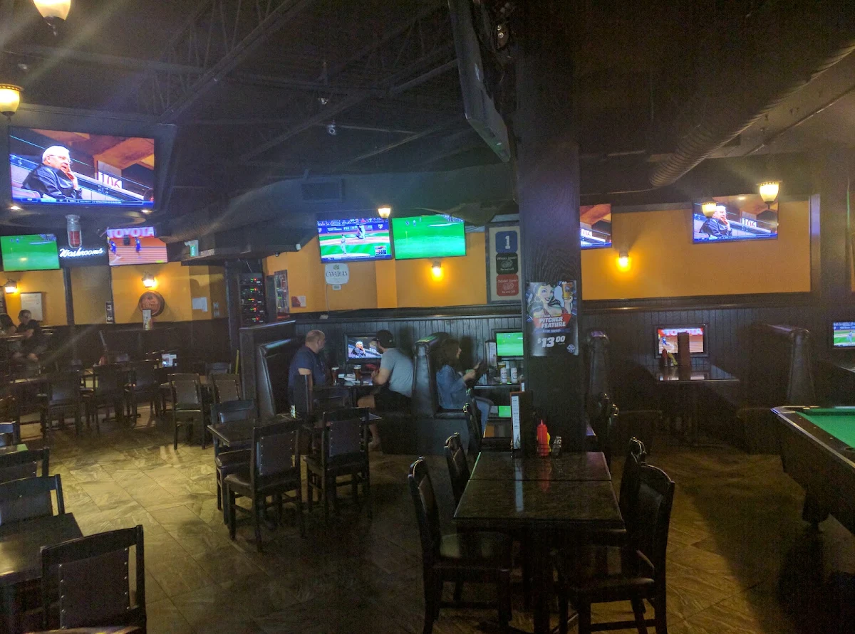 Vibe, Whisky John's Oshawa