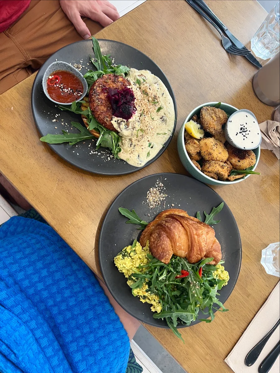 Food & drink, Dicki's New Farm