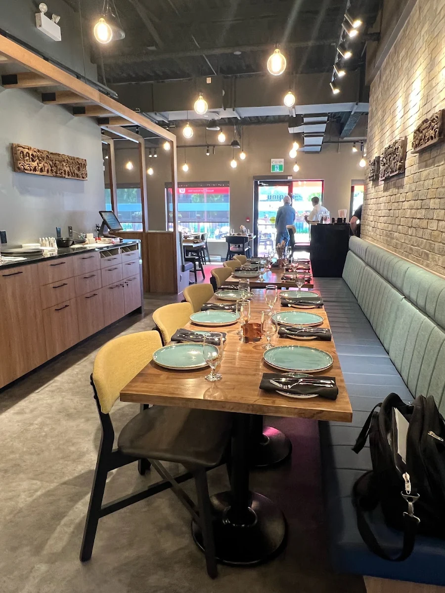 Vibe, Sahib Indian Bistro - DORVAL: Dine-In & Take-Out