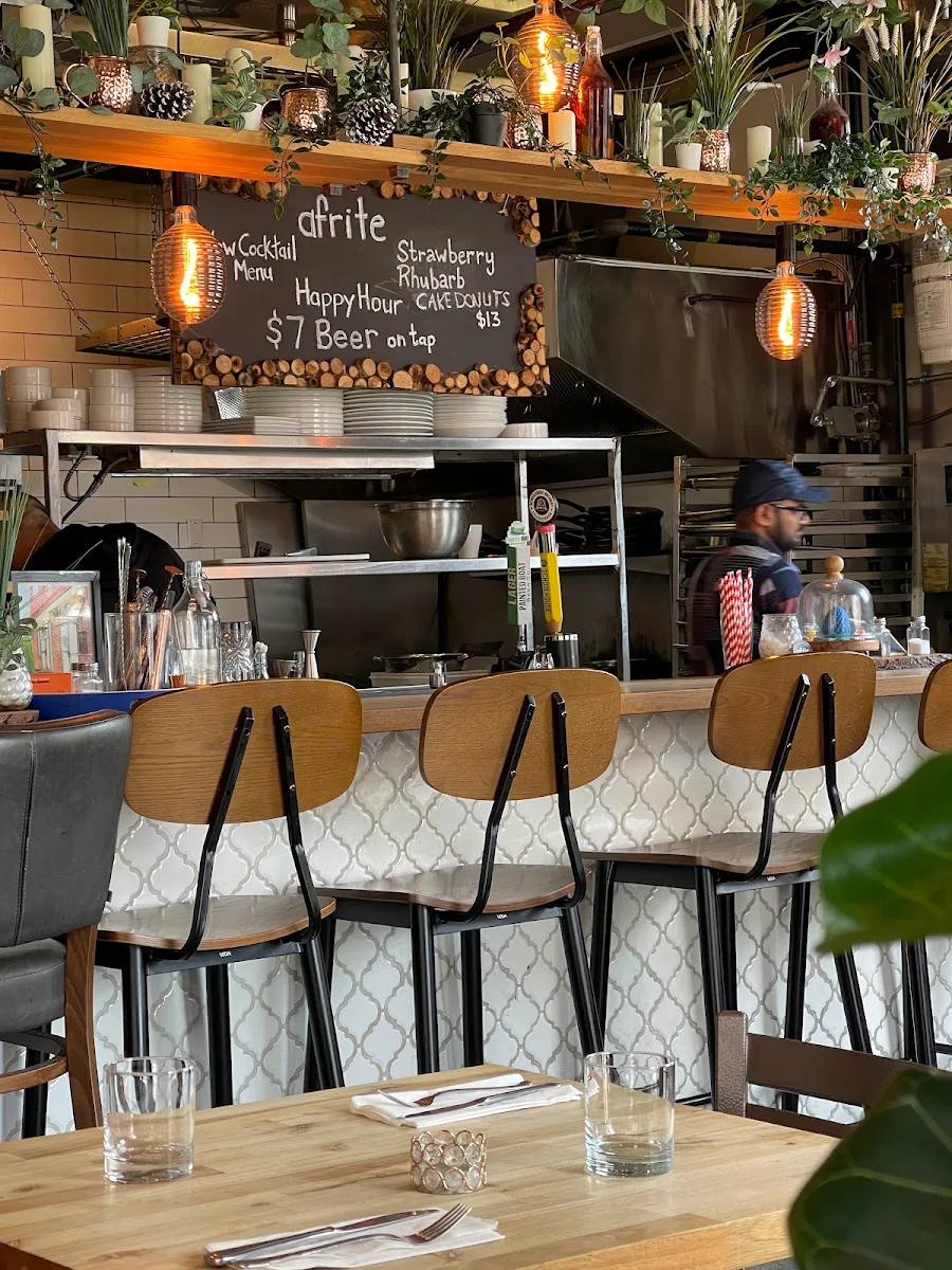Vibe, aFrite Restaurant