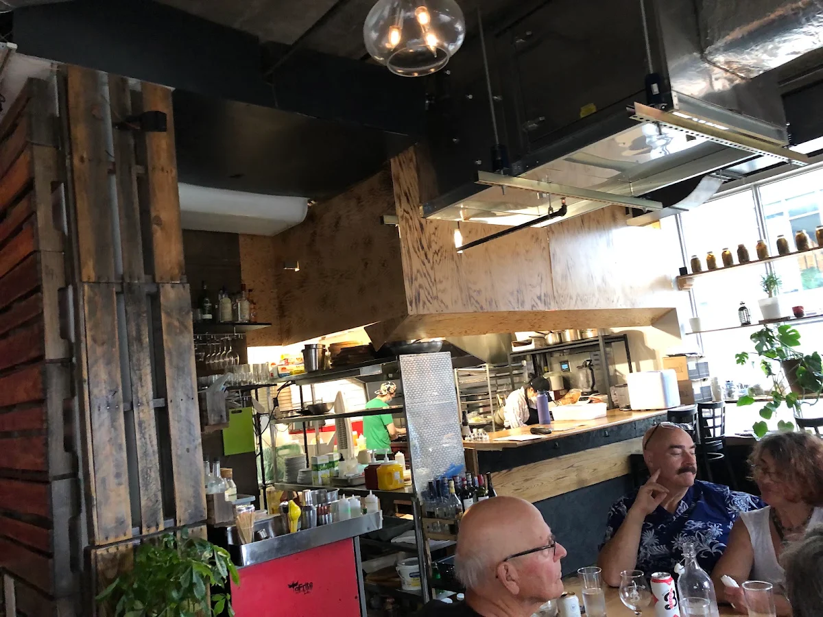 Vibe, aFrite Restaurant