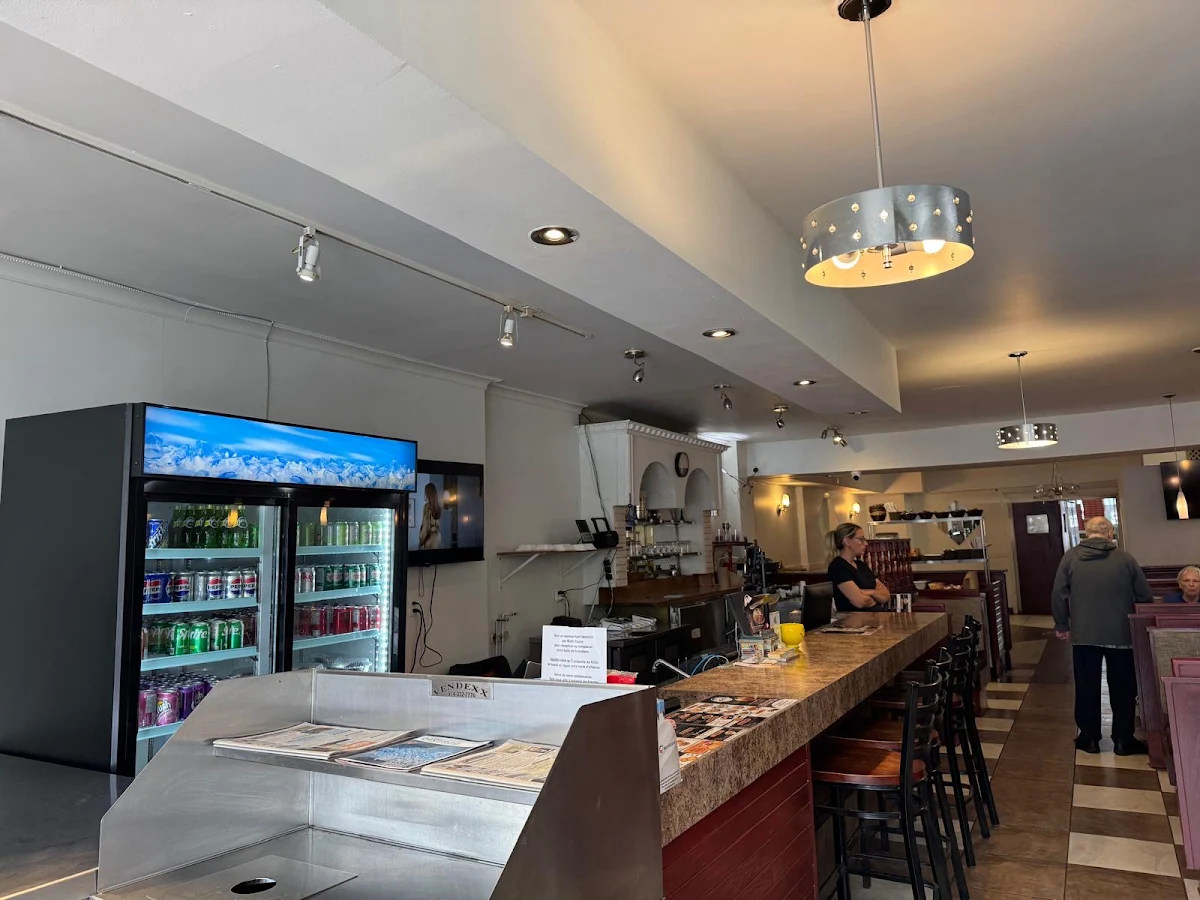 Vibe, Pizzeria Miss Jean-Talon Souvlaki
