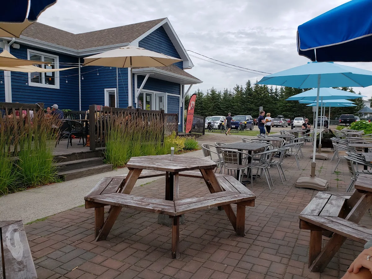Vibe, Microbrasserie du Lac Saint-Jean / Boutique & Bistrot