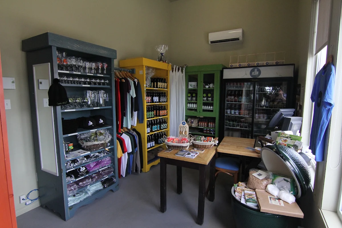 Vibe, Microbrasserie du Lac Saint-Jean / Boutique & Bistrot