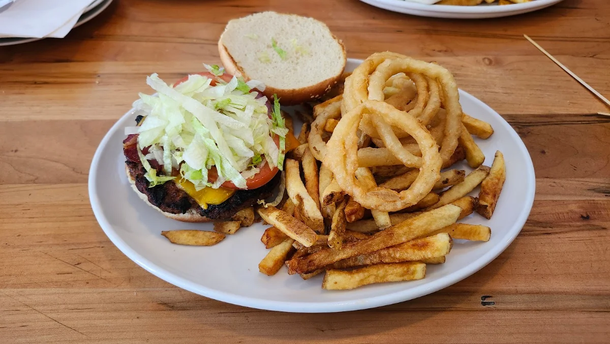 Food & drink, The Royal Windsor Pub & Eatery