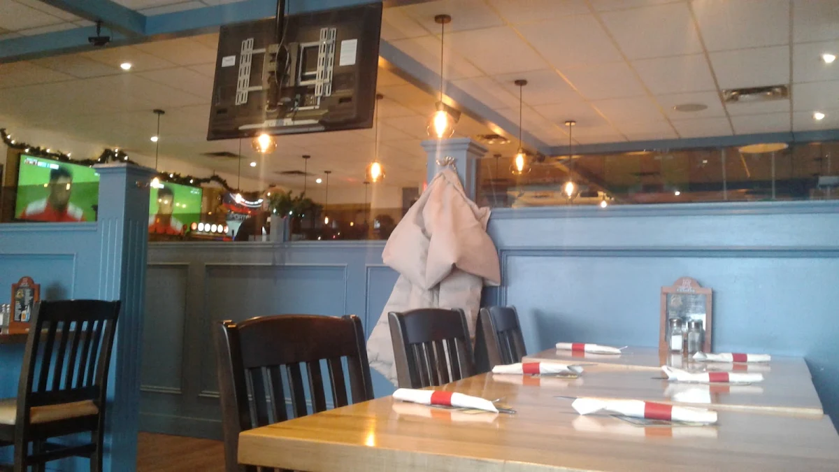 Vibe, The Royal Windsor Pub & Eatery