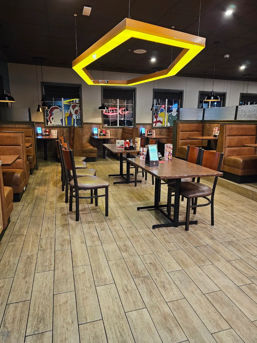 Vibe, Denny's Restaurant Okotoks