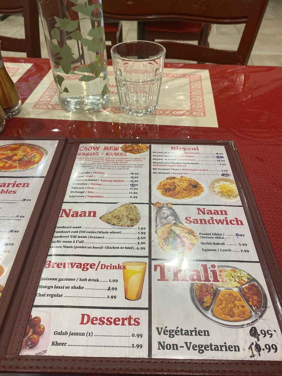 Menu, Salateen Restaurant