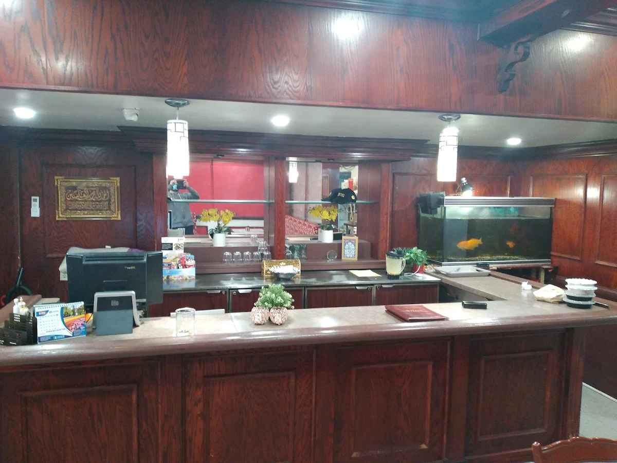 Vibe, Salateen Restaurant