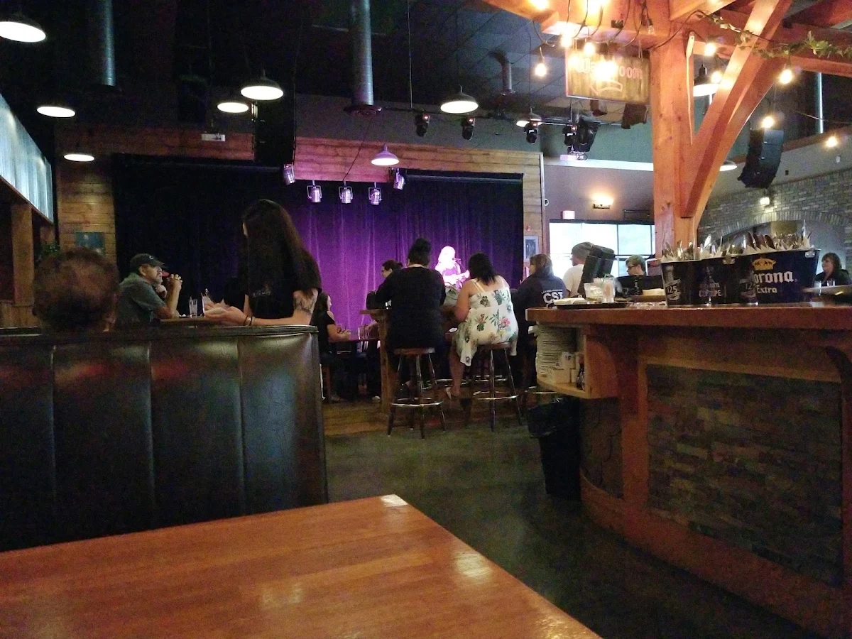 Vibe, The Hideout