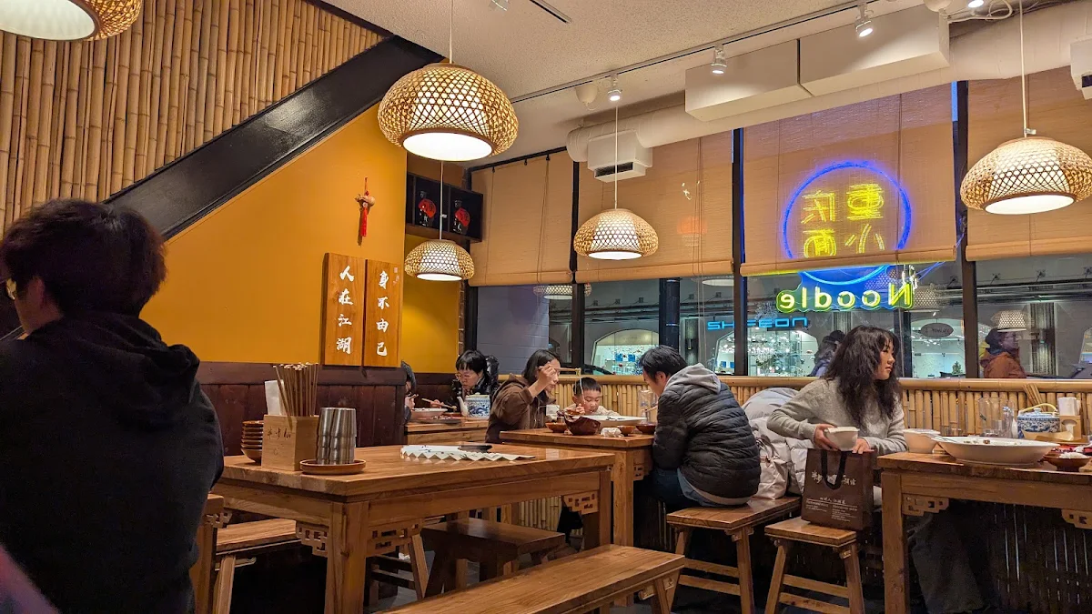 Vibe, Ban Bu Xian Szechuan Cuisine Downtown 半步仙小酒馆（温哥华市中心店）