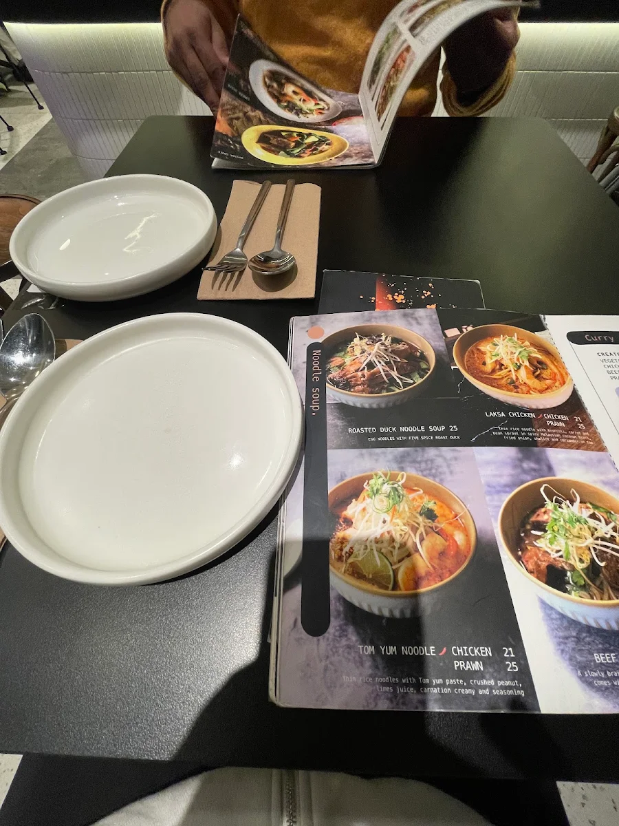 Menu, Sabiang Thai Tallawong