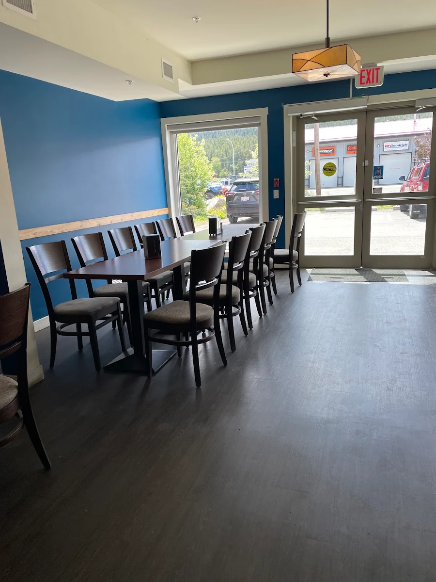 Vibe, Crowsnest Pass Pizza
