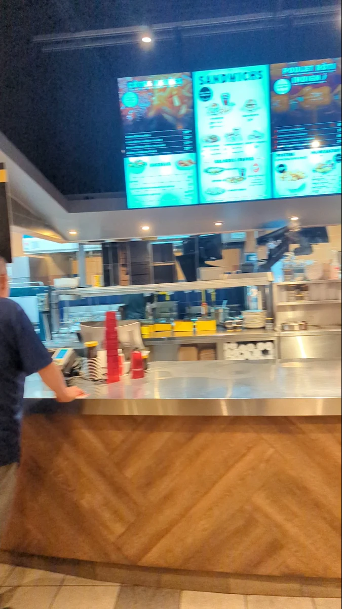 Vibe, St-Hubert Express