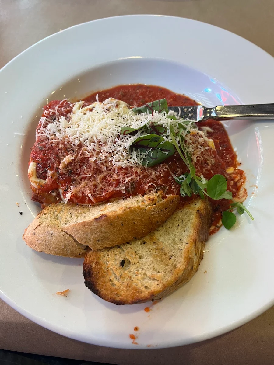 Food & drink, Fellini's - classic Italian cucina