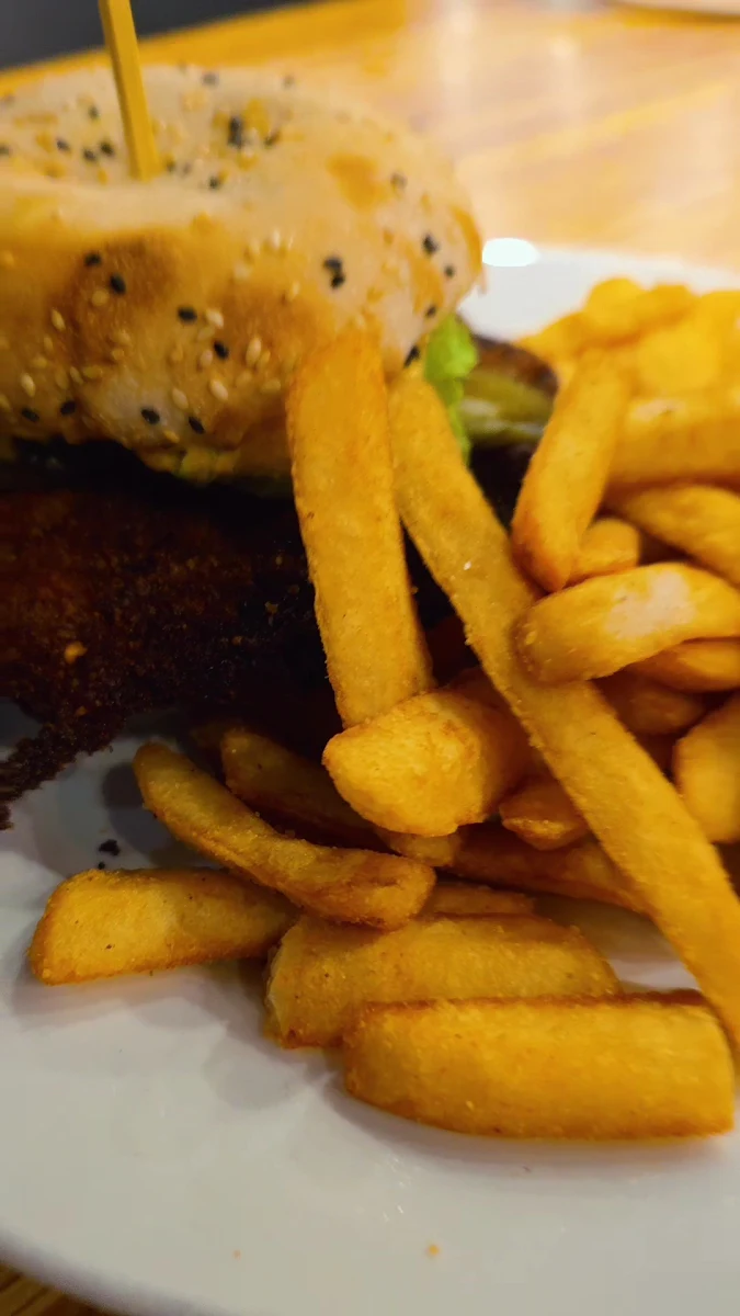 Food & drink, Schnitz Craigieburn Central