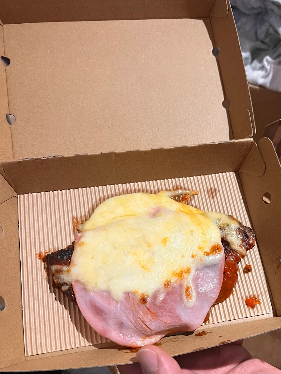 Food & drink, Schnitz Craigieburn Central