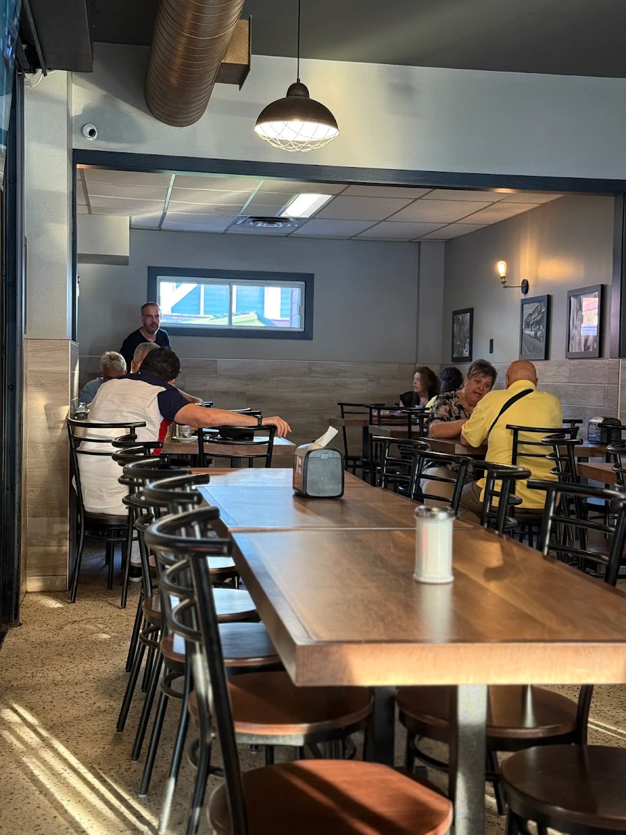 Vibe, Café Milano Montréal