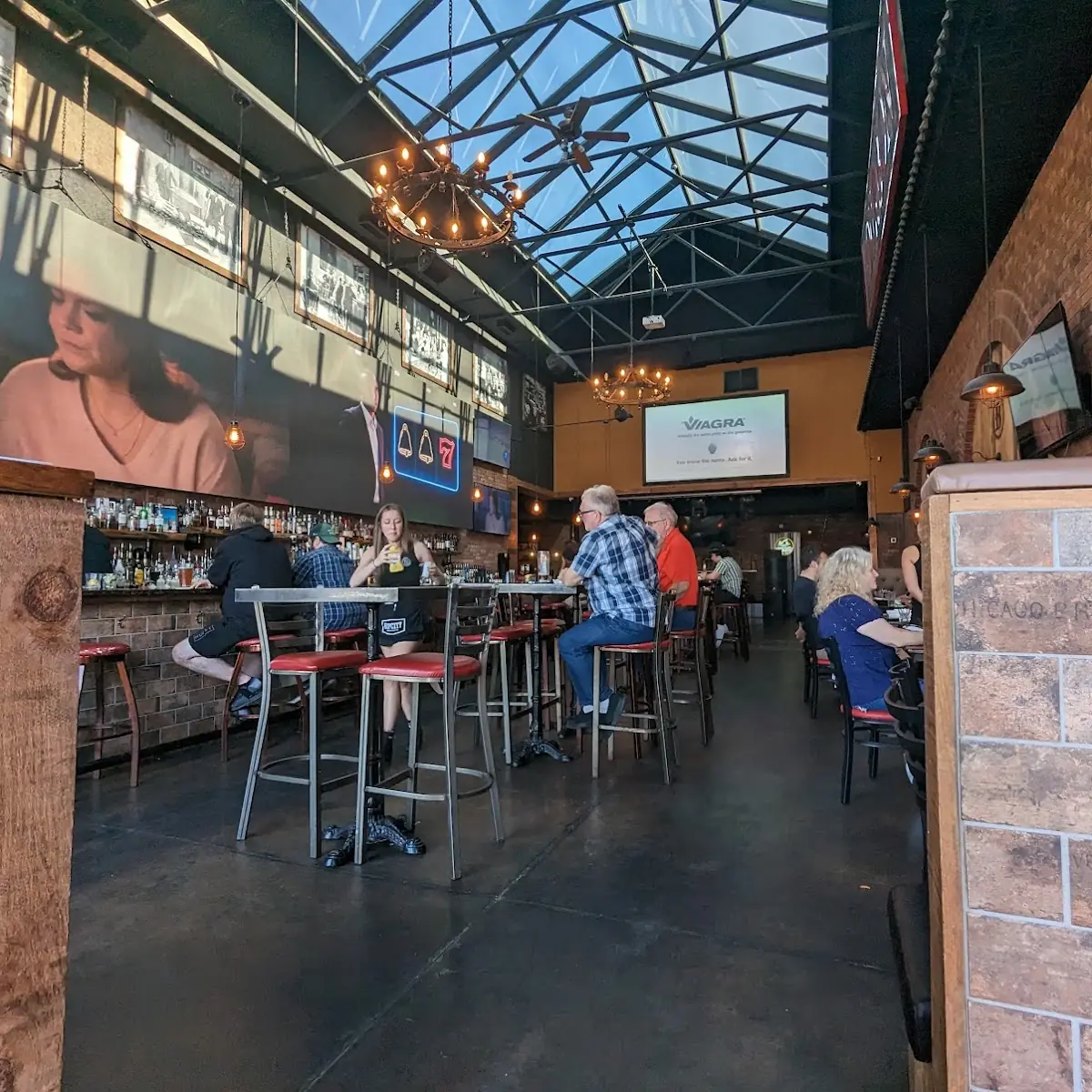 Vibe, The Bourbon Tap & Grill Tecumseh