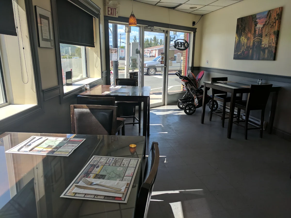Vibe, Al's Pizzeria