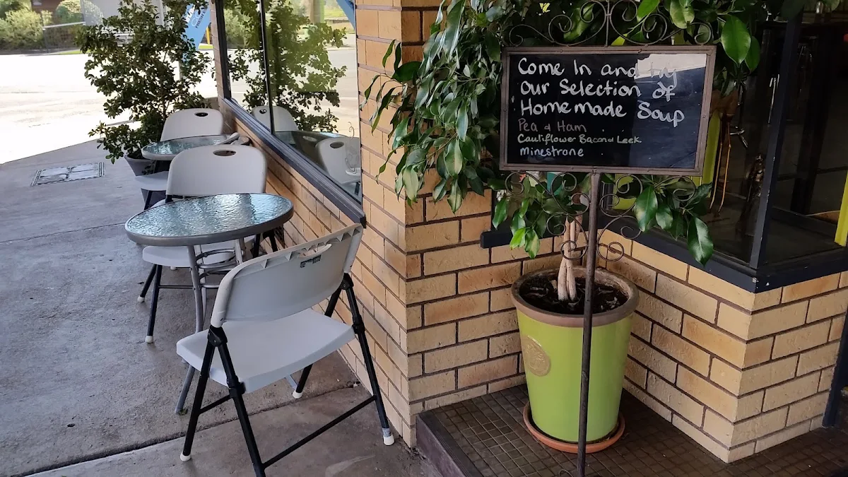 Vibe, Café Delicious