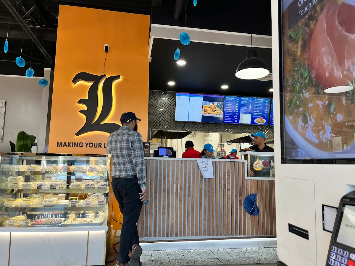 Vibe, Lovely Sweets Street Eat Calgary - Best Street Food Restaurant in Calgary