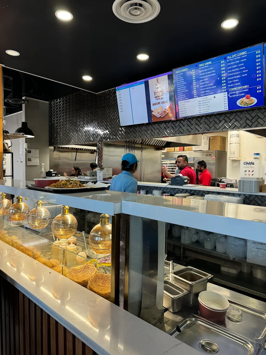 Vibe, Lovely Sweets Street Eat Calgary - Best Street Food Restaurant in Calgary