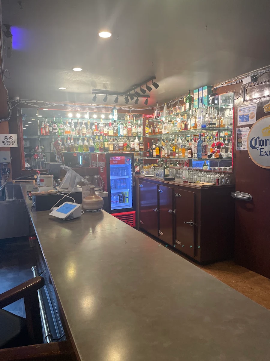 Vibe, Silver Fox Pub